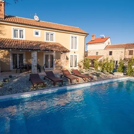 Olive Holiday home *